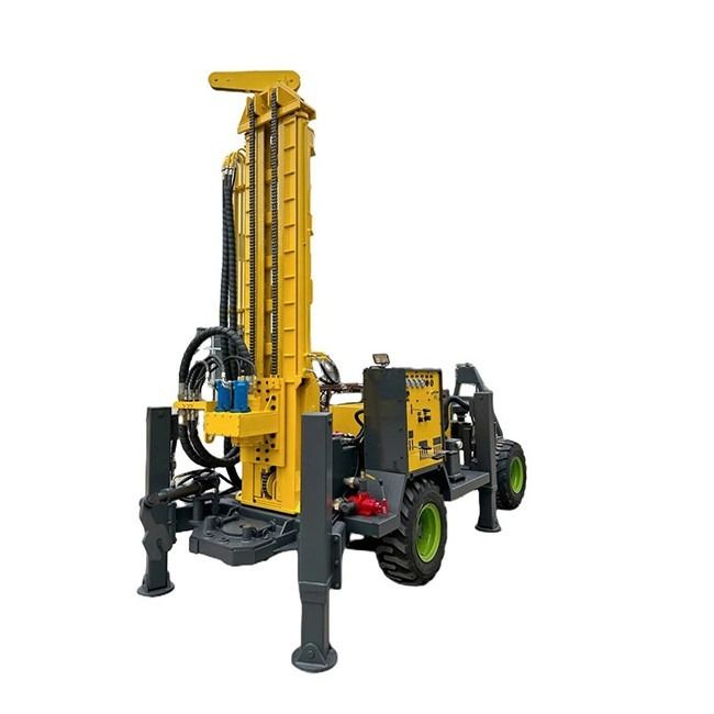 Rig de perforación de pozos de agua de 220 metros con un motor Quanchai de 65 kW y una fuerza de elevación de 13 T