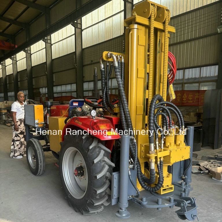 200m Tractor montado Gran potencia máquina de perforación de pozos de agua Tractor Rig de perforación profunda