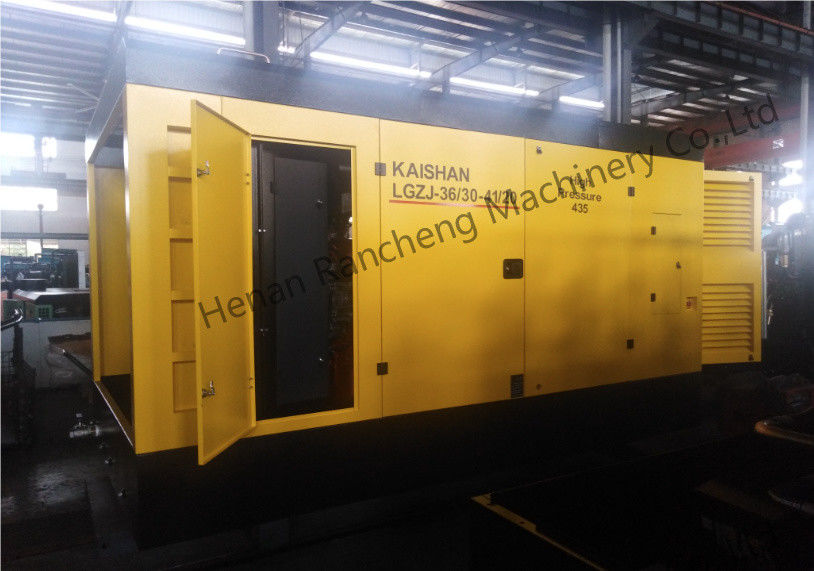 Compresor de aire de tornillo móvil de 30 bar con motor Cu-mmins de 550 CV para pozo profundo