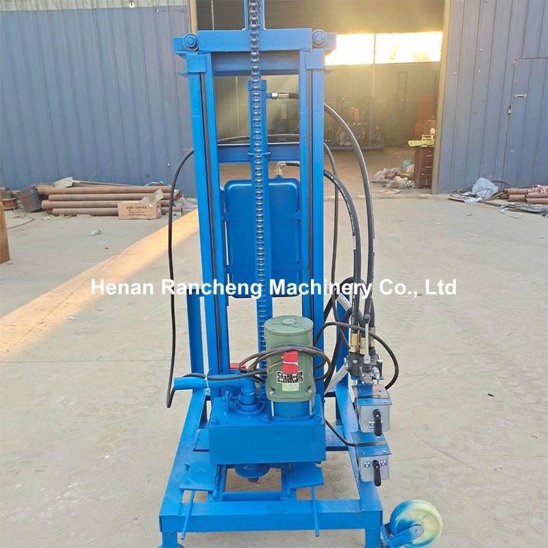 Rig eléctrico portátil de perforación de pozos de agua de 100 m de profundidad con motor de 22 CV 40 kg de carga máxima