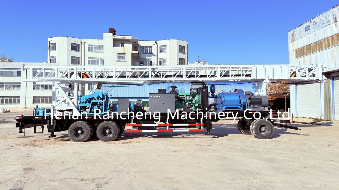 Rig de perforación de pozos de agua de remolque con motor diesel Cummins de 132 kW para perforación de agua de 600 m